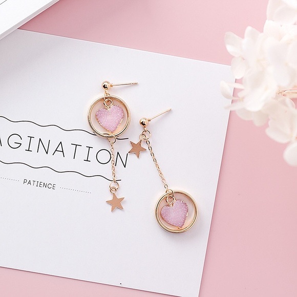 LAST PAIR! Asymmetrical Pink Heart Dangle Earrings - Picture 4 of 5